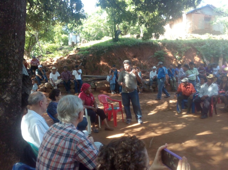Sindicalistas internacionales, visitan afiliados del STAS de las meloneras de Fyffes en Honduras.