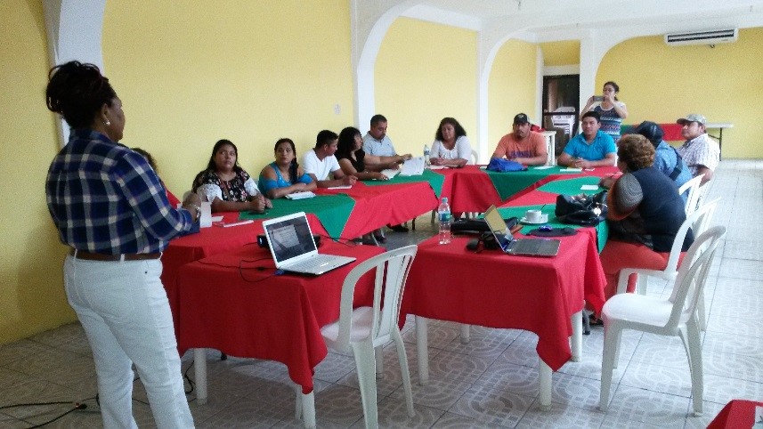 SITRABI capacita sus educadores/as sindicales.
