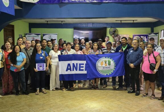 SITRAP realiza taller educativo para fortalecer el liderazgo en plantaciones agrícolas